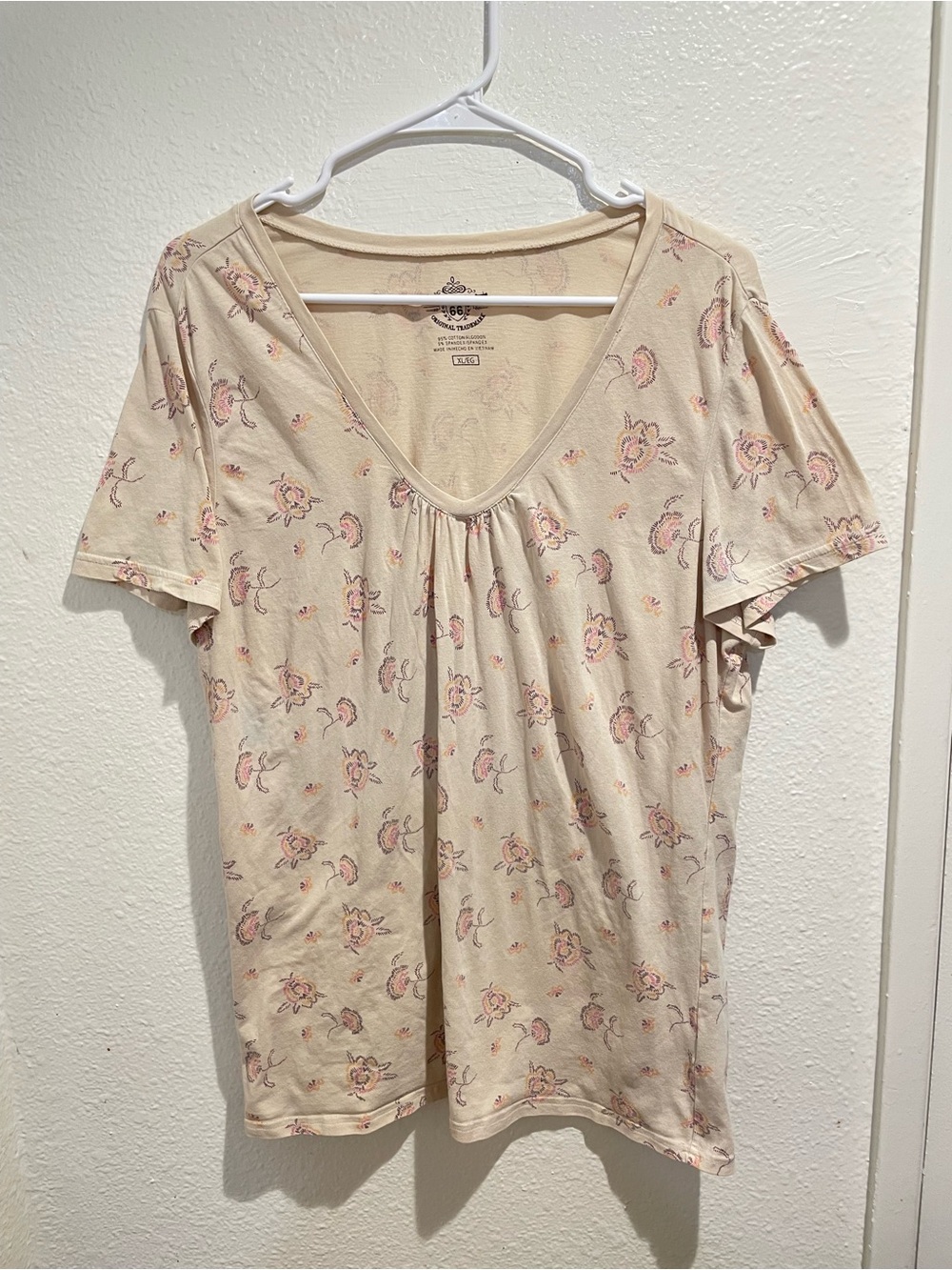 🌸 Route 66 Pastel Floral Ruched V-Neck Tee XL ✨